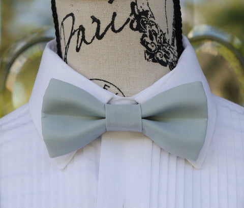 (65-219) Platinum Gray Bow Tie - Mr. Bow Tie